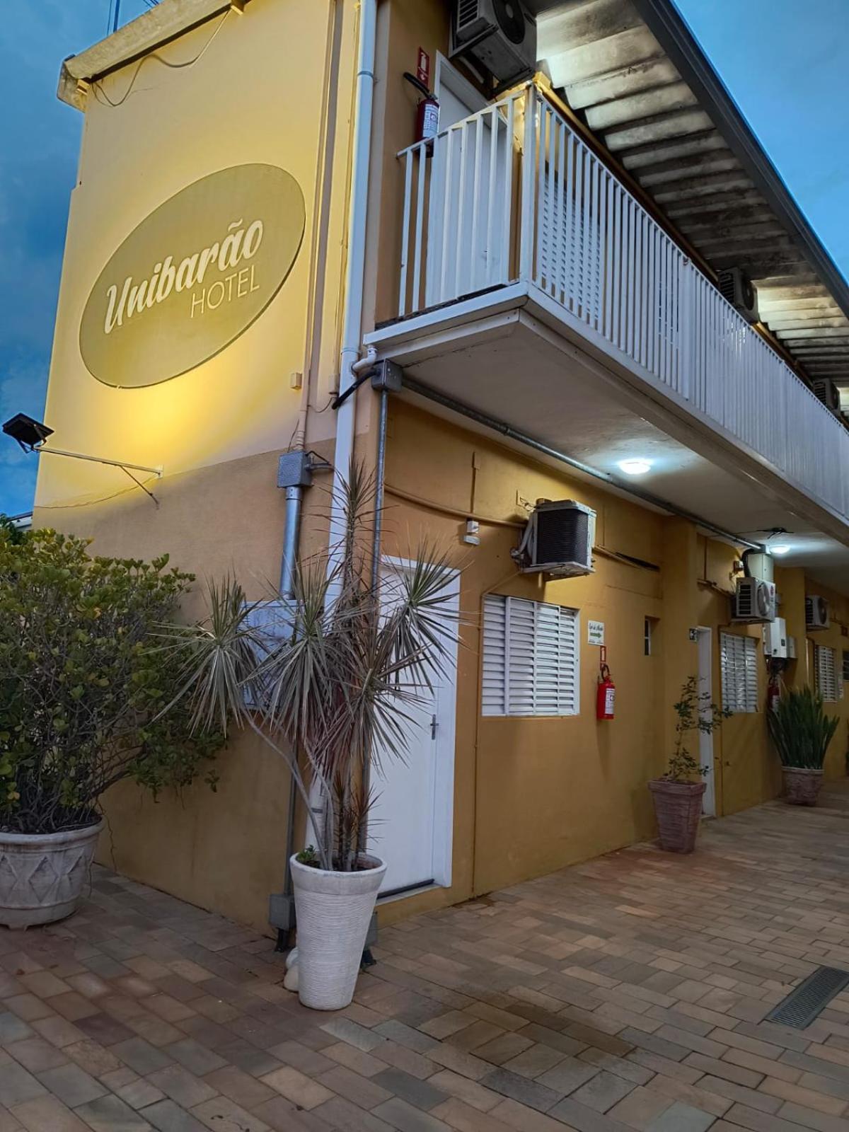 Unibarao Hotel -Proximo As Universidades Unicamp-Puc-Hospitais -Bancos-Restaurantes-Praca Capital -Shopping Dom Pedro - Expo Dom Pedro-Ceasa Campinas  Esterno foto